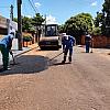 Operação tapa-buracos chega ao Vila Nova e população agradece trabalho executado pela Prefeitura