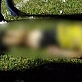 Árbitro ficou no campo na espera de socorro e o agressor sumiu