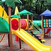 Prefeitura de Naviraí adquire novos brinquedos para o playground do Parque Municipal do Cumandaí